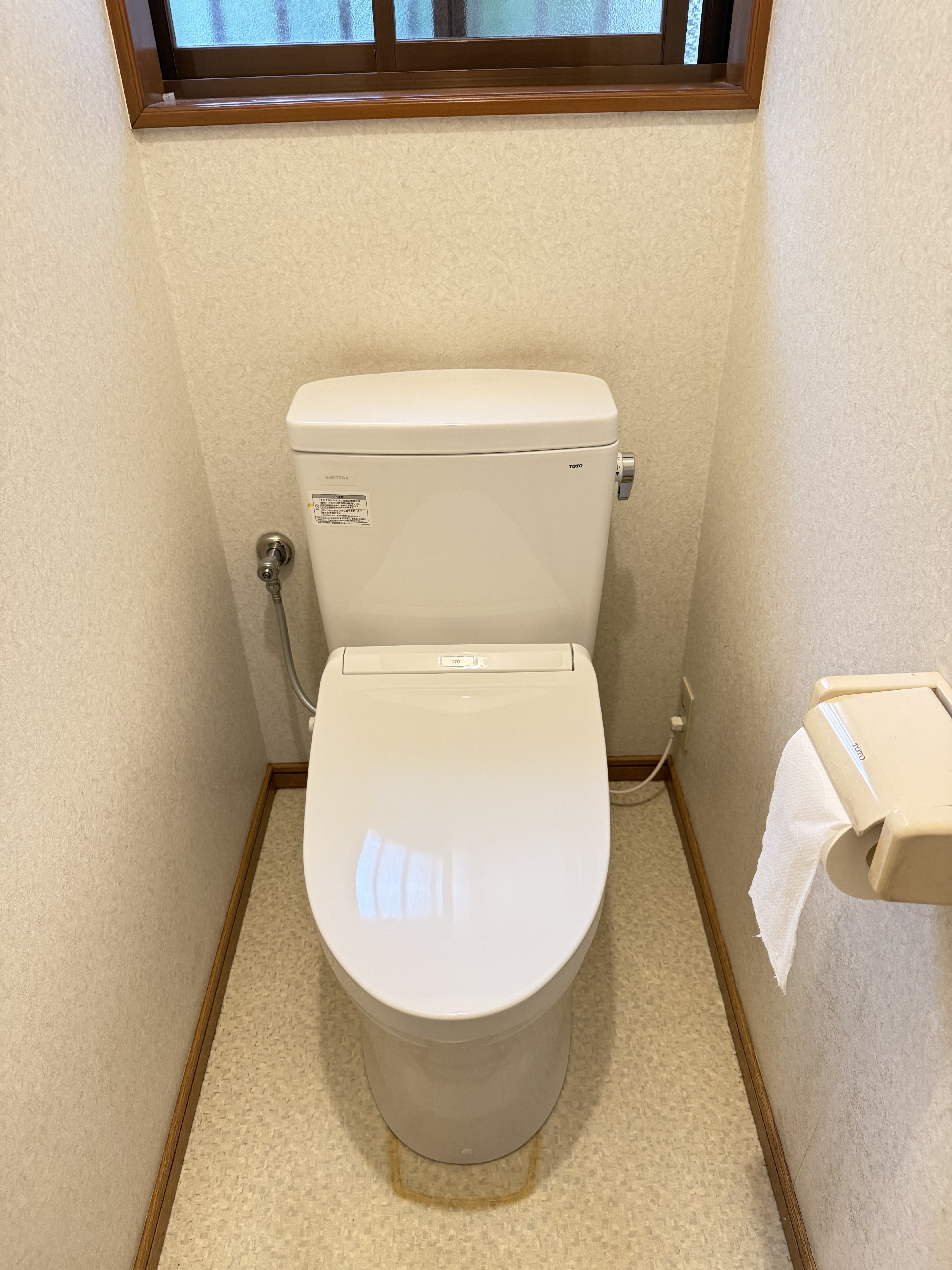 埼玉県入間市の戸建て住宅でTOTOピュアレストQRへ交換した施工後の様子